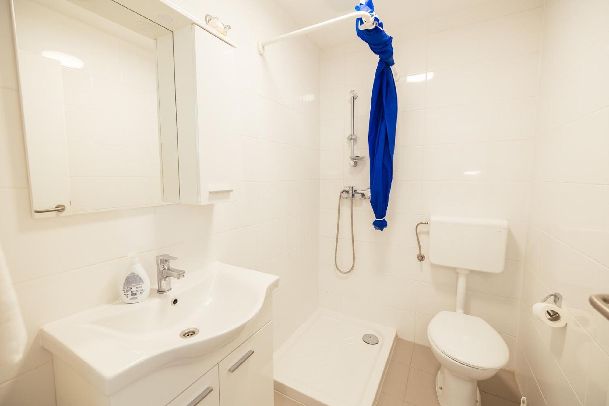 Prenocisca Prisoje Hostel Koper Ngoại thất bức ảnh
